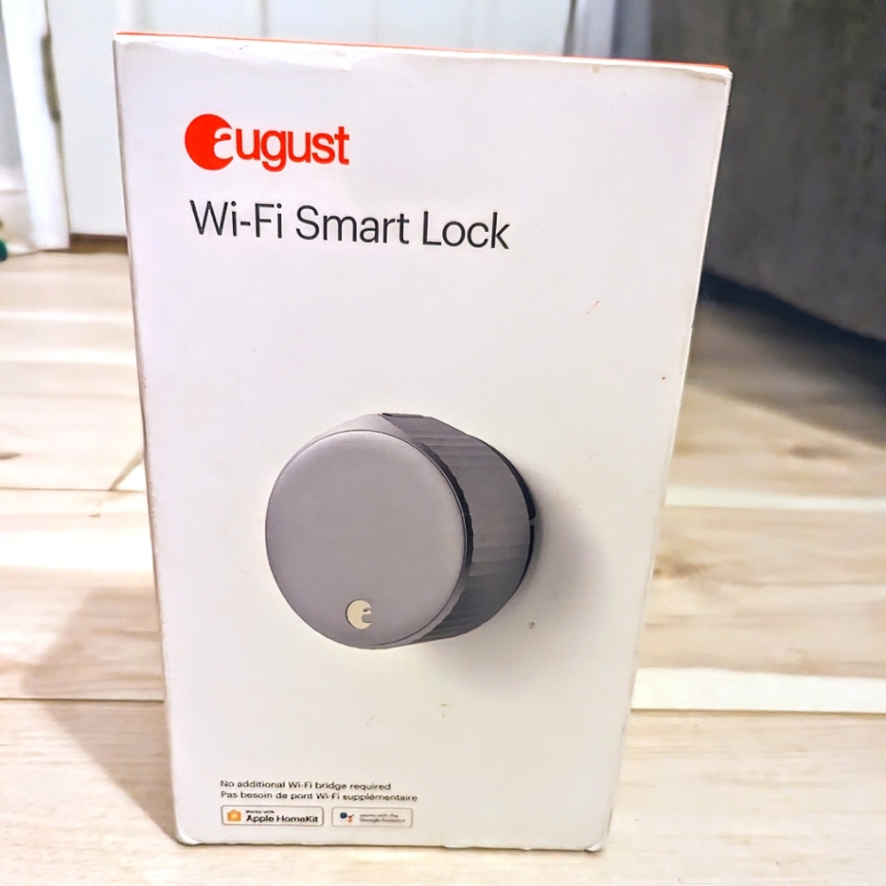 NIB!✨ AUGUST Wi-Fi Smart Lock, Factory Sealed!- Silver